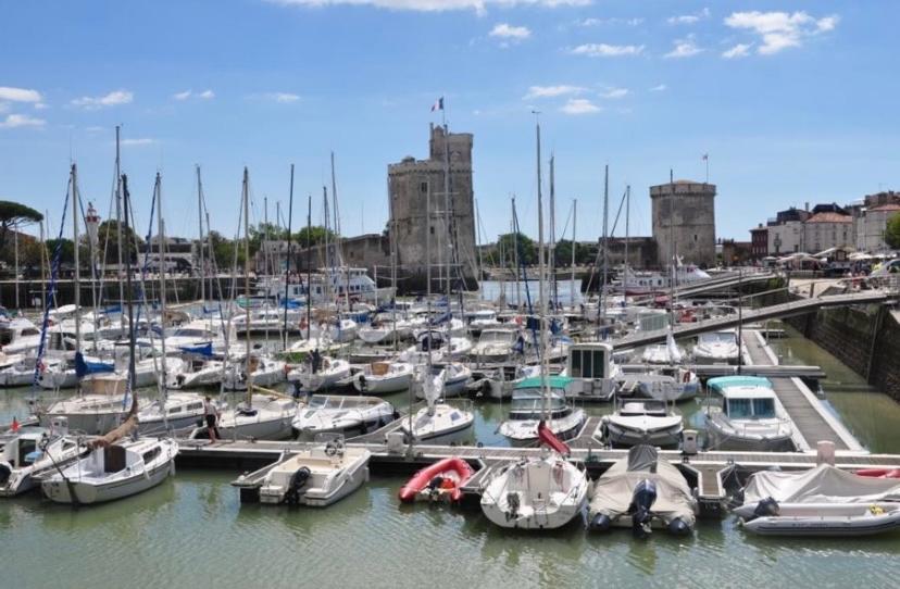 Maison Terrasse Proche Centre Ville Et Ile De Re La Rochelle (Charente-Maritime) Exterior foto